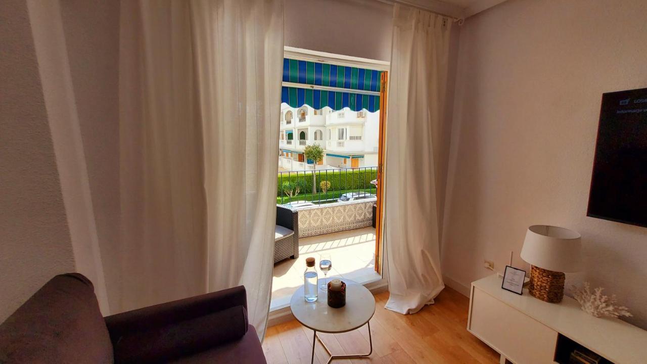 At Costa Blanca - Cozy Apartment With Pool Torre La Mata Exterior foto